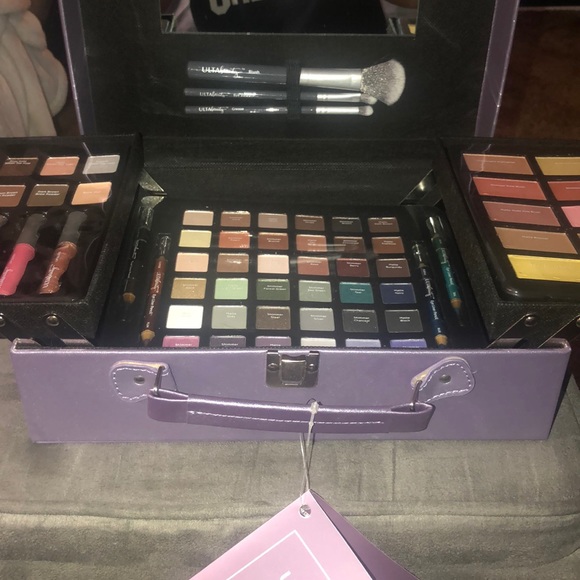 Ulta 65 Piece Makeup Kit - Picture 3 of 5